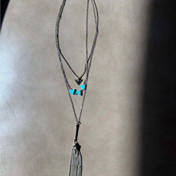 Jewelry - Elegant gold and Blue Layered Necklace